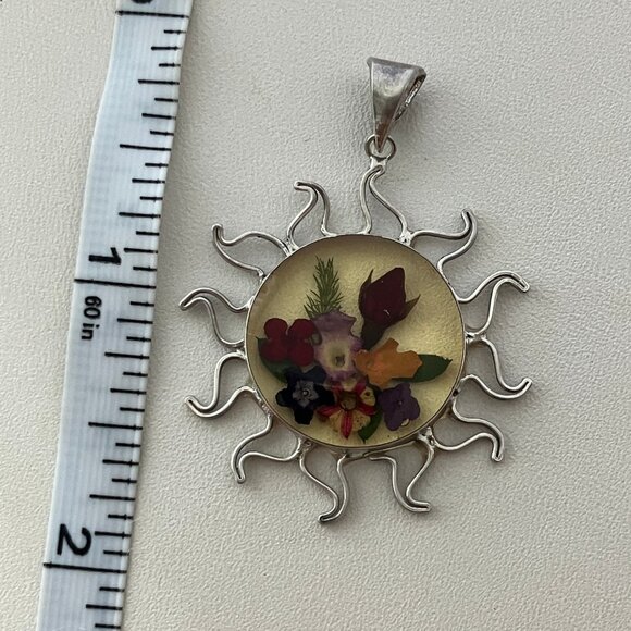 Vintage Sunburst Floral Resin, 925 Sterling Silver Pendant - Picture 2 of 4